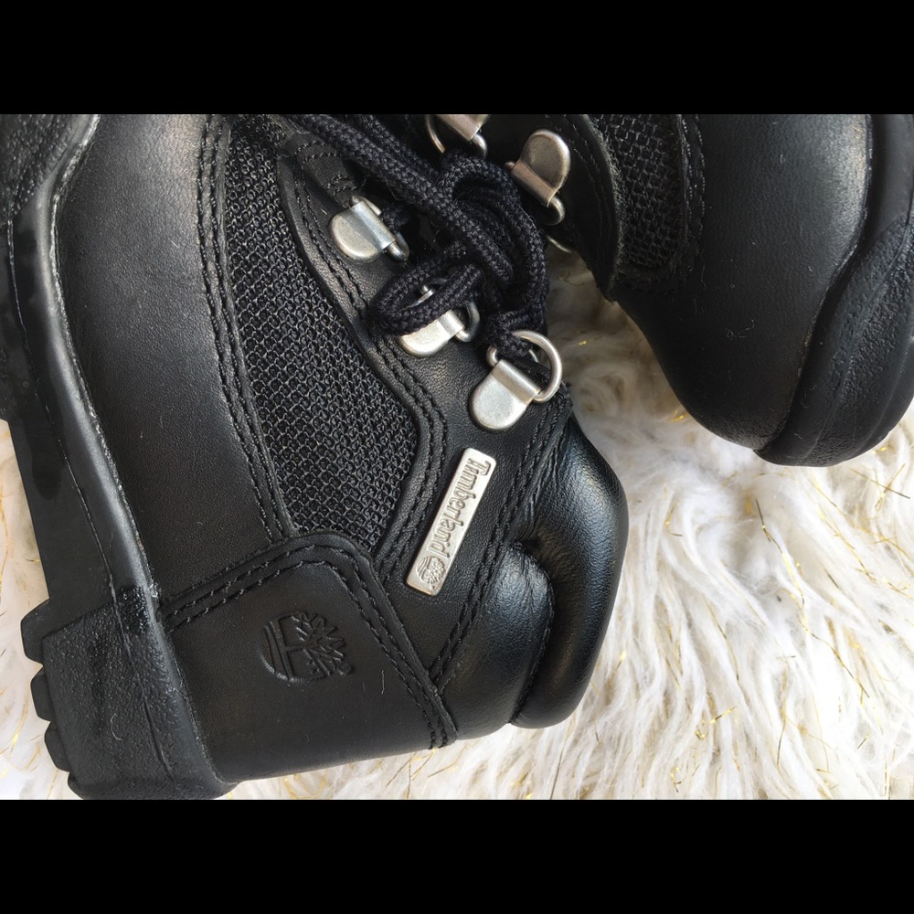 Kid Timberlands - Picture 2 of 4